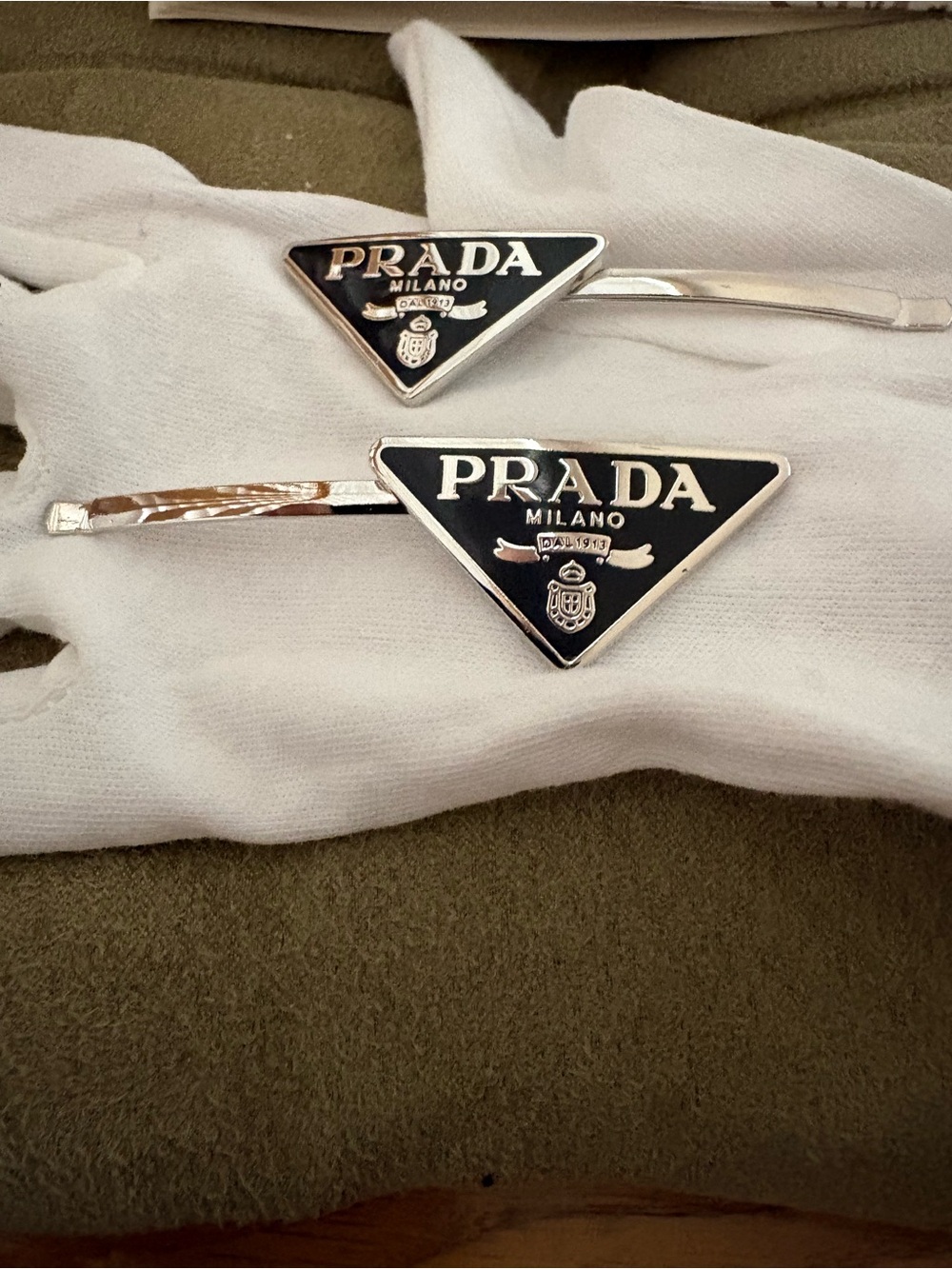 Black Silver-Tone Triangle Hair Pins - Picture 2 of 3